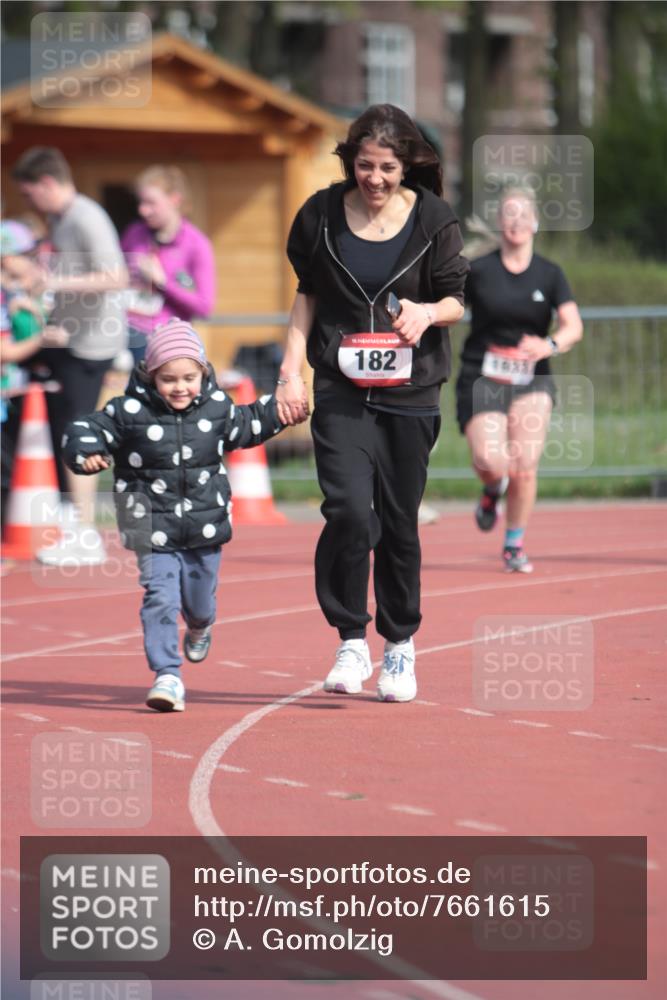13.04.2025 - Hammer Lauf A. Gomolzig http://msf.ph/oto/7661615 13.04.2025 10:50:20 Ziel 182, 966, 1933, 1936 meine-sportfotos.de