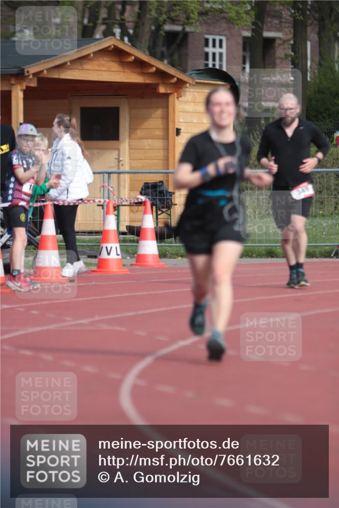 13.04.2025 - Hammer Lauf A. Gomolzig http://msf.ph/oto/7661632 13.04.2025 10:50:36 Ziel 349, 561 meine-sportfotos.de