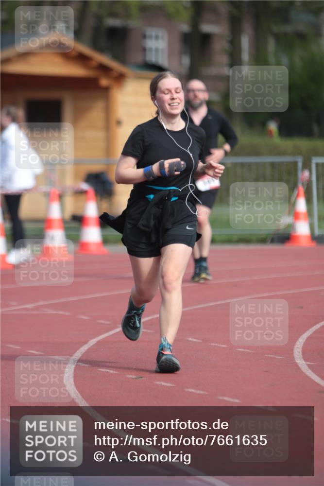 13.04.2025 - Hammer Lauf A. Gomolzig http://msf.ph/oto/7661635 13.04.2025 10:50:37 Ziel 349, 561 meine-sportfotos.de