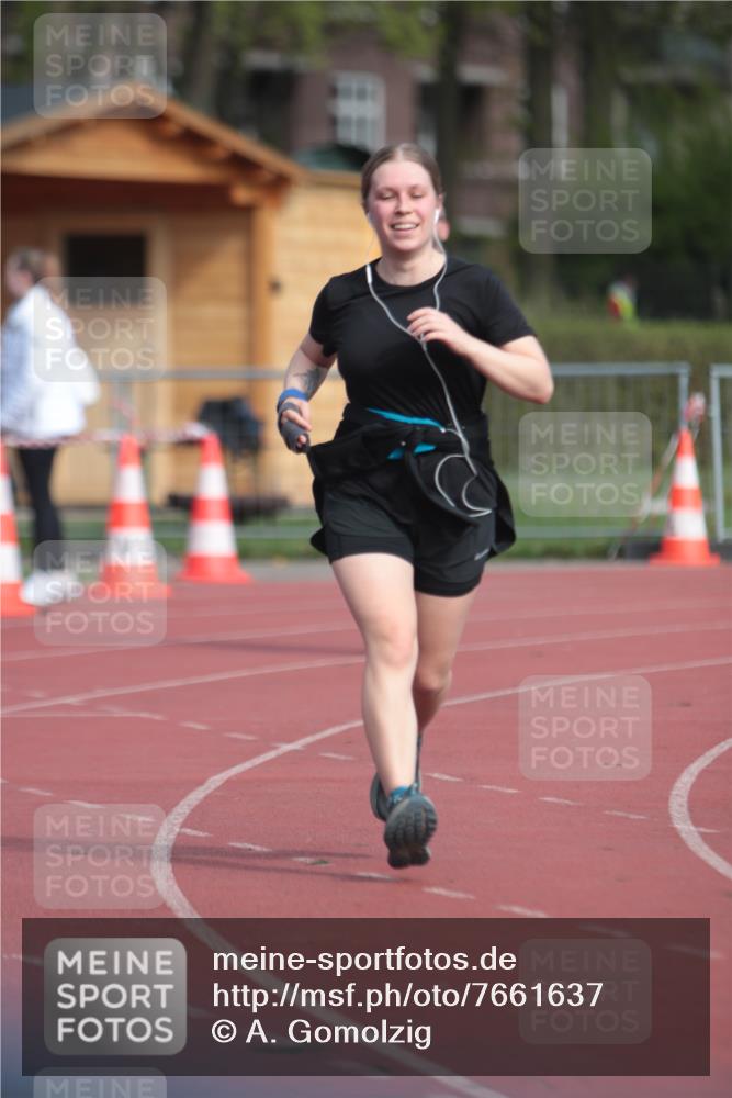 13.04.2025 - Hammer Lauf A. Gomolzig http://msf.ph/oto/7661637 13.04.2025 10:50:37 Ziel 349, 561 meine-sportfotos.de