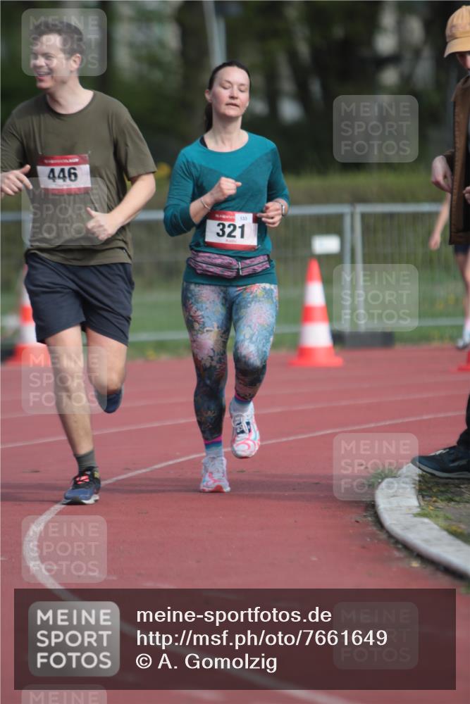 13.04.2025 - Hammer Lauf A. Gomolzig http://msf.ph/oto/7661649 13.04.2025 10:50:48 Ziel 270, 321, 346, 446, 455 meine-sportfotos.de