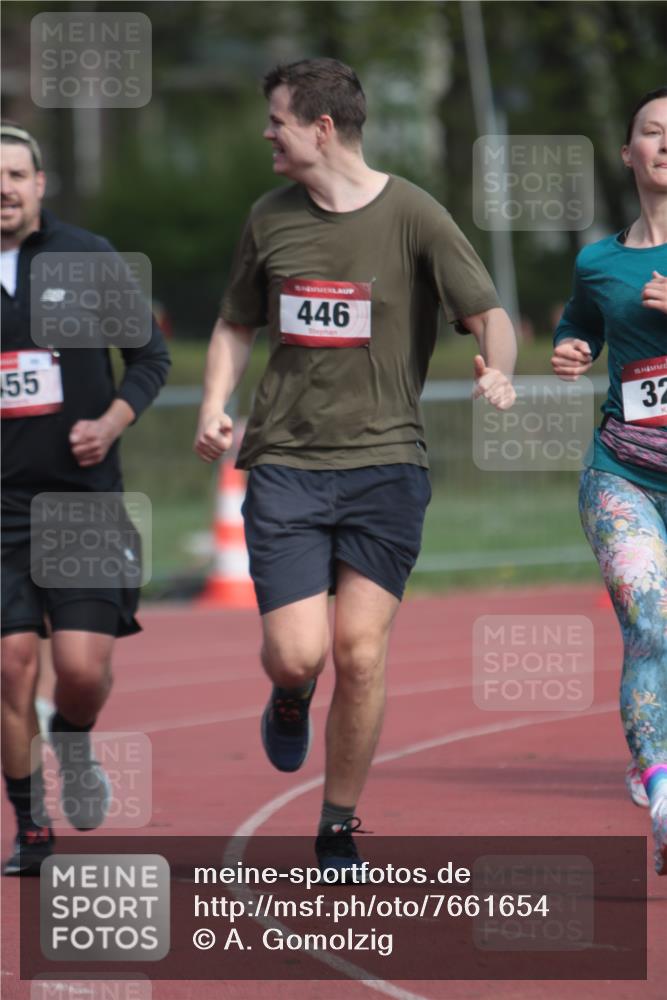 13.04.2025 - Hammer Lauf A. Gomolzig http://msf.ph/oto/7661654 13.04.2025 10:50:49 Ziel 270, 321, 346, 446, 455, 1752 meine-sportfotos.de