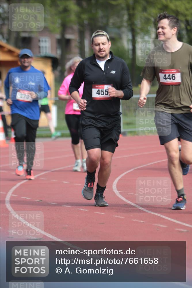 13.04.2025 - Hammer Lauf A. Gomolzig http://msf.ph/oto/7661658 13.04.2025 10:50:50 Ziel 270, 321, 346, 446, 455, 1752, 1753 meine-sportfotos.de