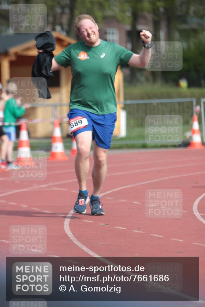 13.04.2025 - Hammer Lauf A. Gomolzig http://msf.ph/oto/7661686 13.04.2025 10:51:02 Ziel 589 meine-sportfotos.de