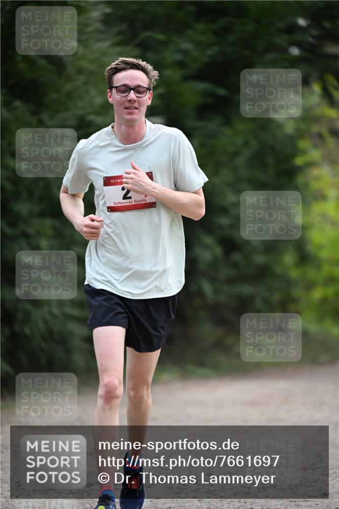 13.04.2025 - Hammer Lauf Dr. Thomas Lammeyer http://msf.ph/oto/7661697 13.04.2025 11:27:21 Laufen 15 meine-sportfotos.de