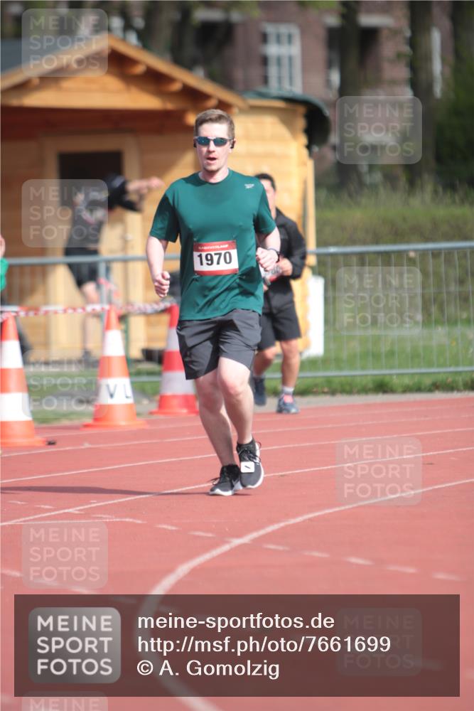 13.04.2025 - Hammer Lauf A. Gomolzig http://msf.ph/oto/7661699 13.04.2025 10:51:14 Ziel 580, 1970 meine-sportfotos.de