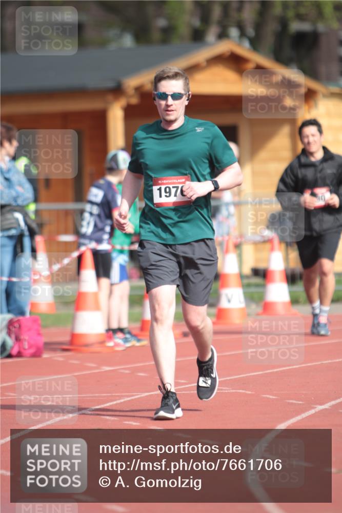 13.04.2025 - Hammer Lauf A. Gomolzig http://msf.ph/oto/7661706 13.04.2025 10:51:16 Ziel 580, 1970 meine-sportfotos.de