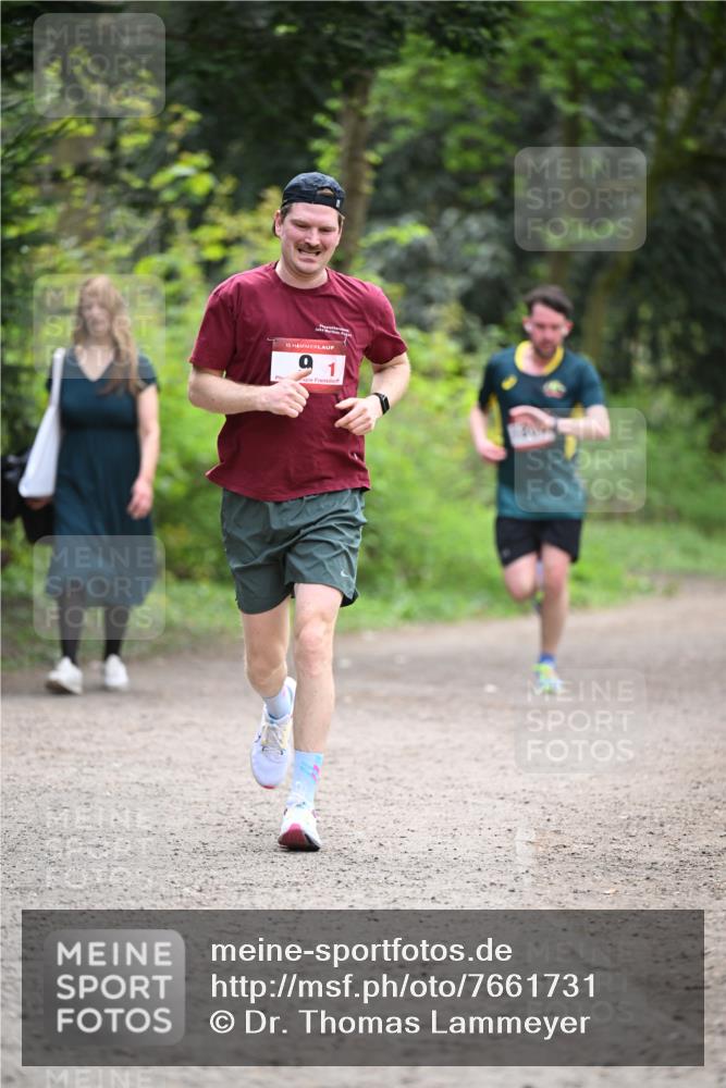 13.04.2025 - Hammer Lauf Dr. Thomas Lammeyer http://msf.ph/oto/7661731 13.04.2025 11:27:26 Laufen 15 meine-sportfotos.de