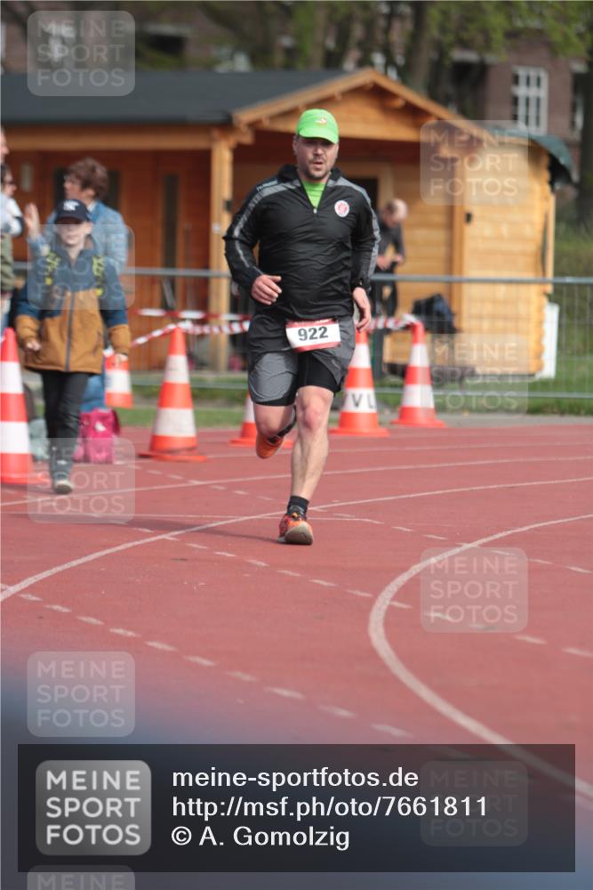 13.04.2025 - Hammer Lauf A. Gomolzig http://msf.ph/oto/7661811 13.04.2025 10:52:11 Ziel 922 meine-sportfotos.de