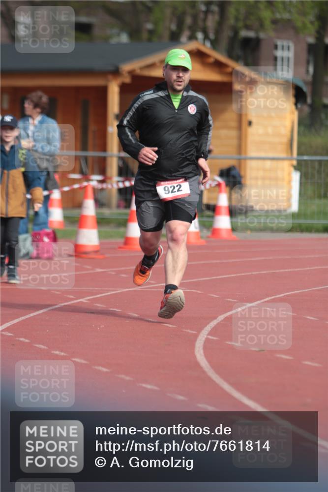 13.04.2025 - Hammer Lauf A. Gomolzig http://msf.ph/oto/7661814 13.04.2025 10:52:11 Ziel 922 meine-sportfotos.de