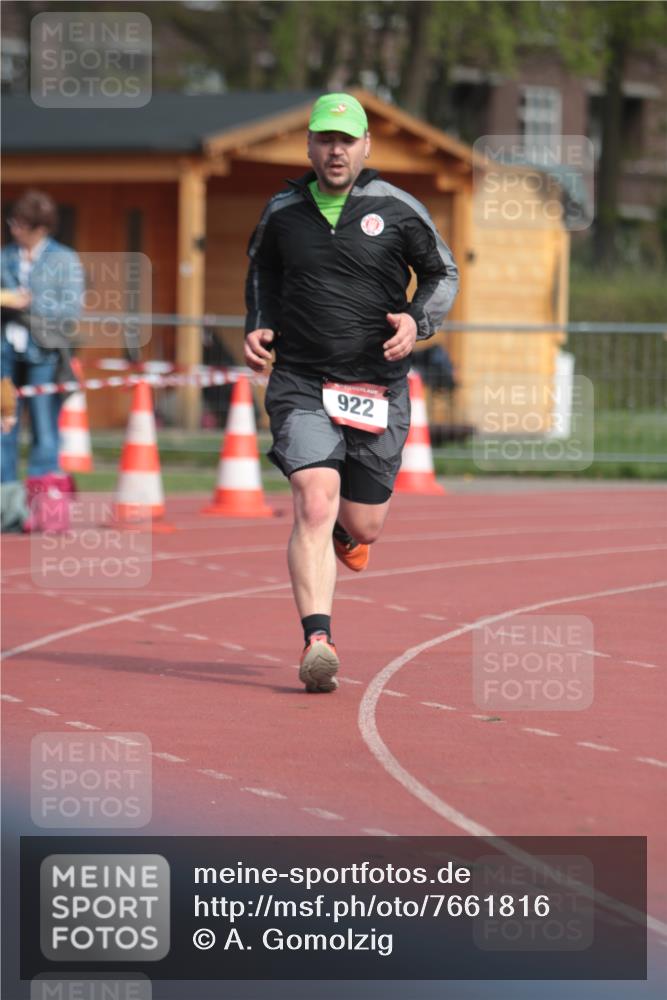 13.04.2025 - Hammer Lauf A. Gomolzig http://msf.ph/oto/7661816 13.04.2025 10:52:12 Ziel 922 meine-sportfotos.de