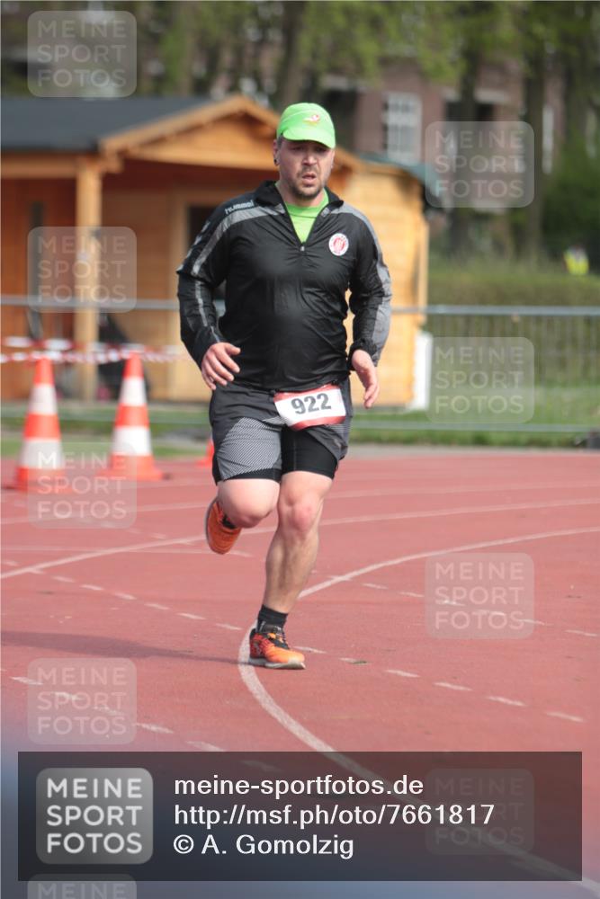 13.04.2025 - Hammer Lauf A. Gomolzig http://msf.ph/oto/7661817 13.04.2025 10:52:12 Ziel 922 meine-sportfotos.de