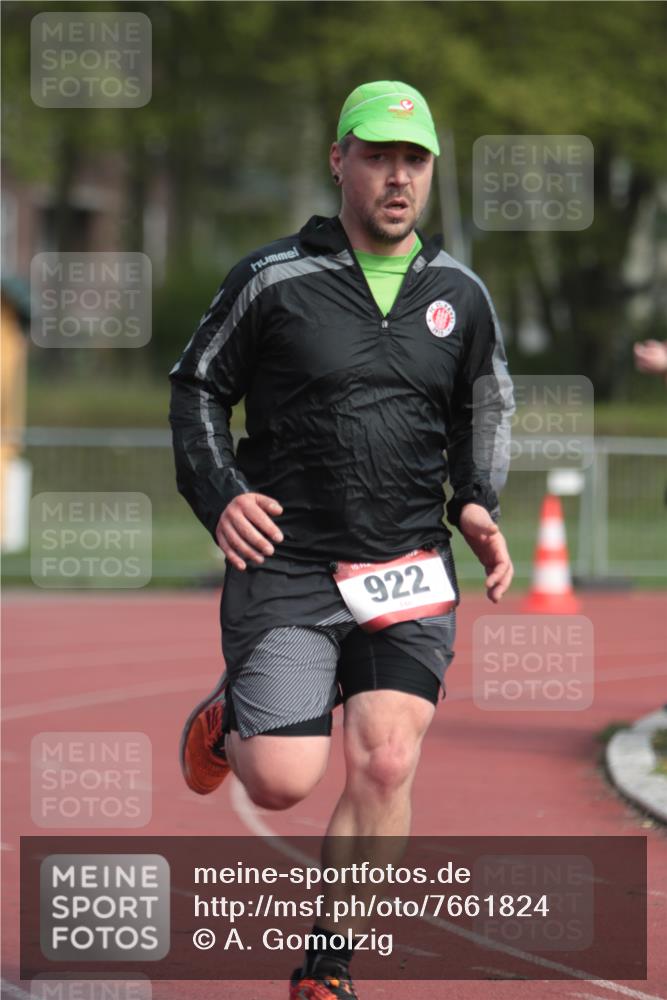 13.04.2025 - Hammer Lauf A. Gomolzig http://msf.ph/oto/7661824 13.04.2025 10:52:13 Ziel 922 meine-sportfotos.de