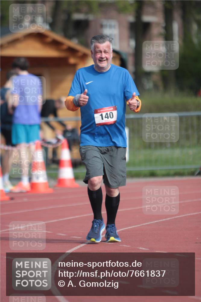 13.04.2025 - Hammer Lauf A. Gomolzig http://msf.ph/oto/7661837 13.04.2025 10:52:34 Ziel 140, 1067 meine-sportfotos.de