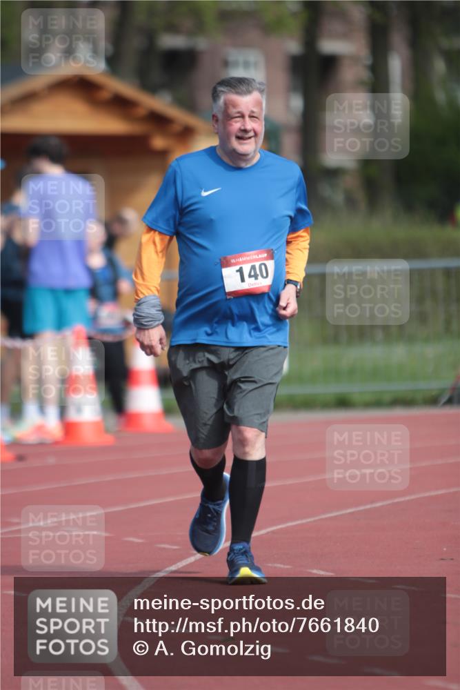 13.04.2025 - Hammer Lauf A. Gomolzig http://msf.ph/oto/7661840 13.04.2025 10:52:34 Ziel 140, 1067 meine-sportfotos.de