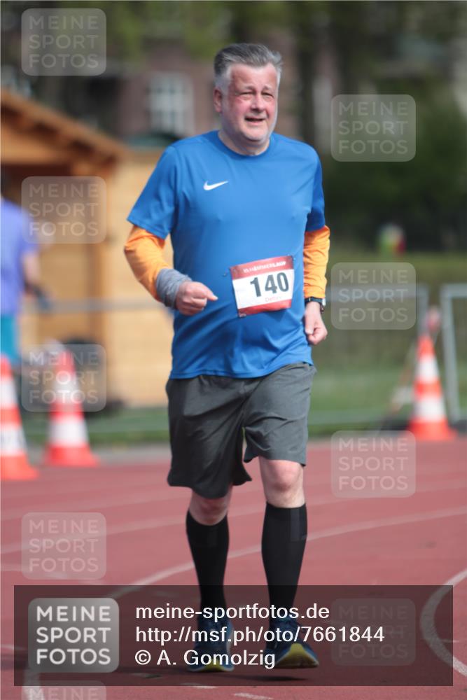 13.04.2025 - Hammer Lauf A. Gomolzig http://msf.ph/oto/7661844 13.04.2025 10:52:36 Ziel 140, 1067 meine-sportfotos.de