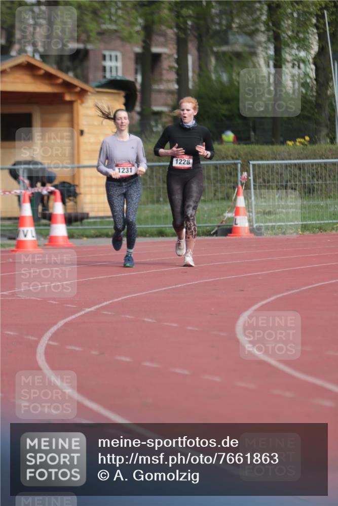 13.04.2025 - Hammer Lauf A. Gomolzig http://msf.ph/oto/7661863 13.04.2025 10:52:47 Ziel 345, 616, 1228, 1231 meine-sportfotos.de