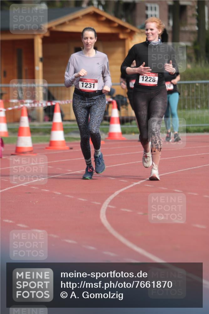 13.04.2025 - Hammer Lauf A. Gomolzig http://msf.ph/oto/7661870 13.04.2025 10:52:49 Ziel 345, 616, 1045, 1228, 1231 meine-sportfotos.de