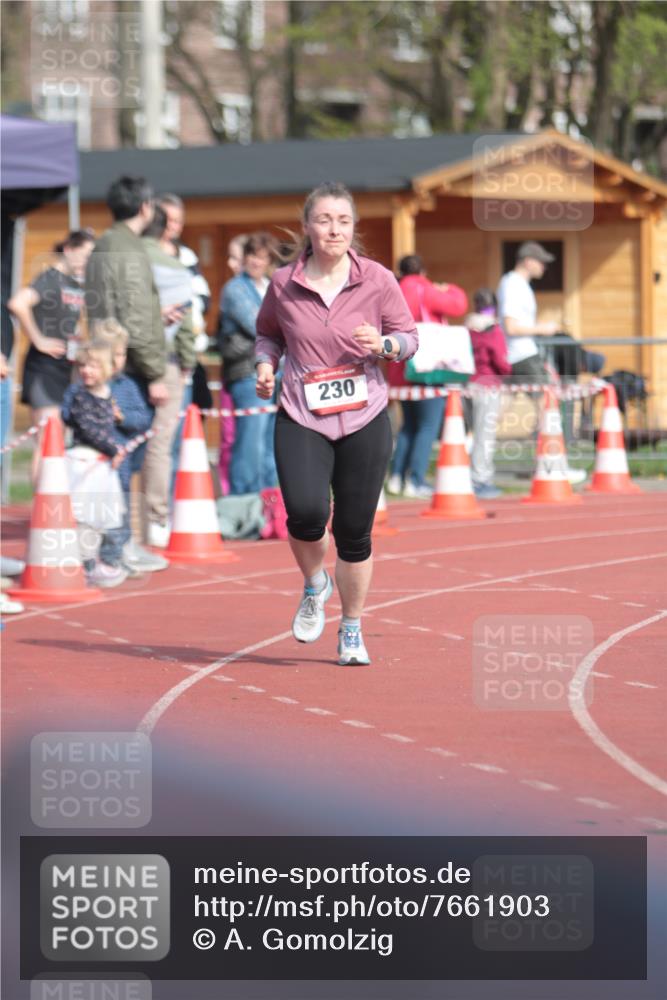 13.04.2025 - Hammer Lauf A. Gomolzig http://msf.ph/oto/7661903 13.04.2025 10:53:02 Ziel 230 meine-sportfotos.de