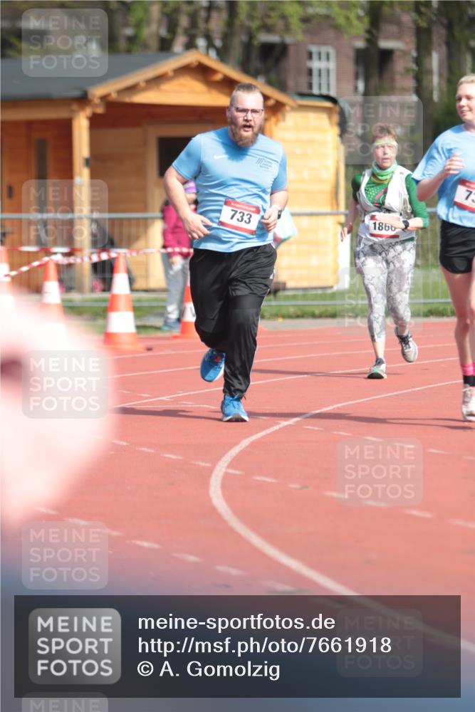 13.04.2025 - Hammer Lauf A. Gomolzig http://msf.ph/oto/7661918 13.04.2025 10:53:13 Ziel 731, 733, 1860 meine-sportfotos.de