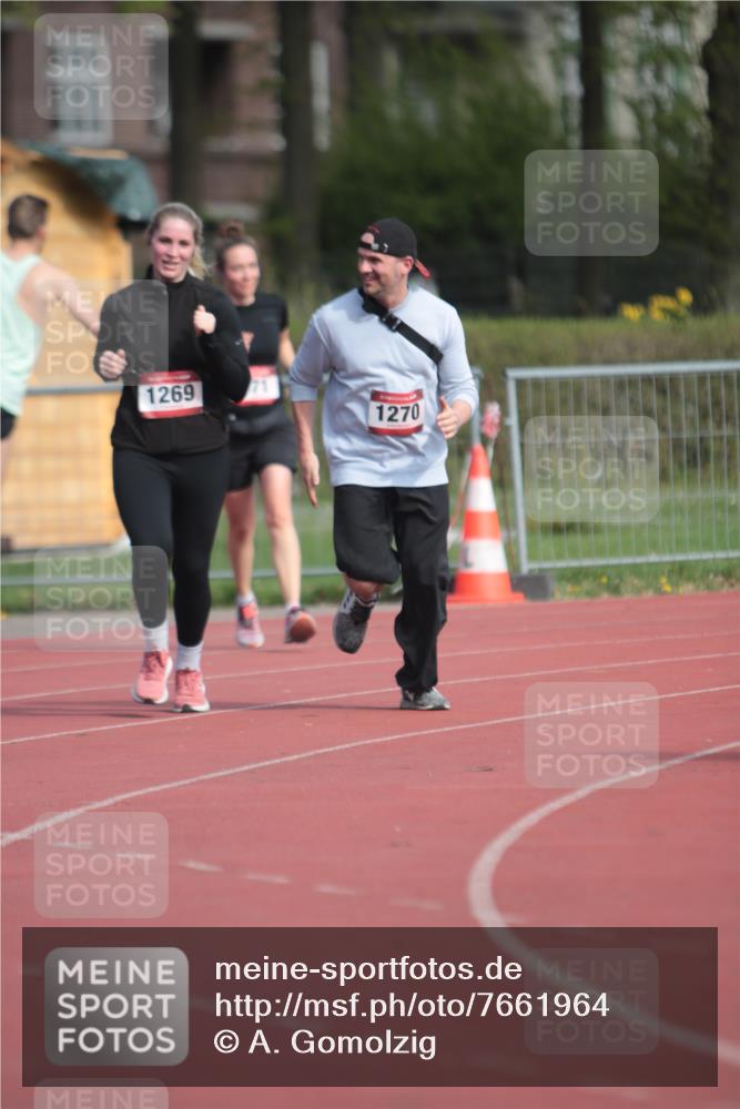 13.04.2025 - Hammer Lauf A. Gomolzig http://msf.ph/oto/7661964 13.04.2025 10:54:21 Ziel 871, 1269, 1270 meine-sportfotos.de