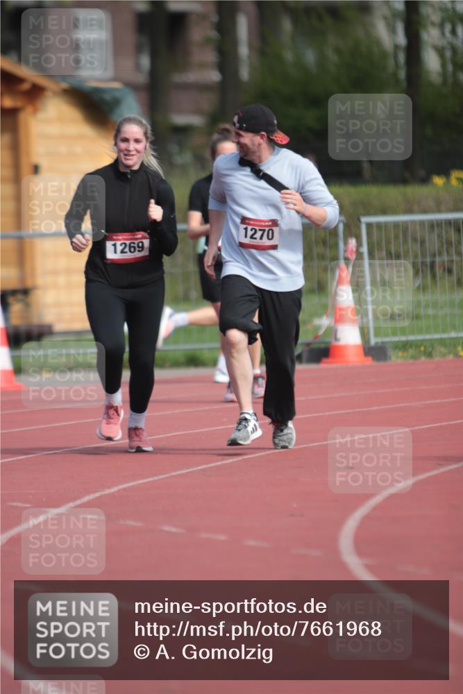 13.04.2025 - Hammer Lauf A. Gomolzig http://msf.ph/oto/7661968 13.04.2025 10:54:22 Ziel 871, 1269, 1270 meine-sportfotos.de