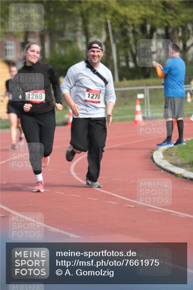 13.04.2025 - Hammer Lauf A. Gomolzig http://msf.ph/oto/7661975 13.04.2025 10:54:24 Ziel 871, 1269, 1270 meine-sportfotos.de