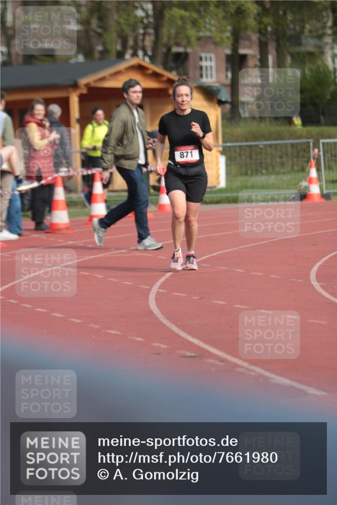 13.04.2025 - Hammer Lauf A. Gomolzig http://msf.ph/oto/7661980 13.04.2025 10:54:26 Ziel 871 meine-sportfotos.de
