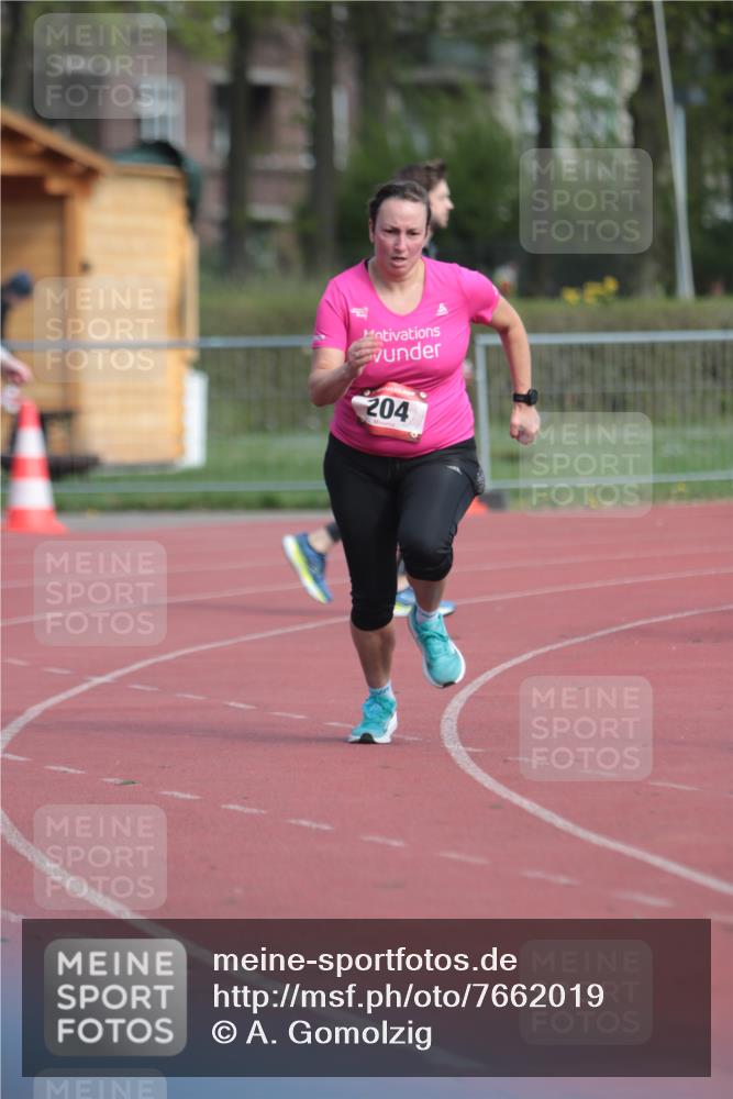 13.04.2025 - Hammer Lauf A. Gomolzig http://msf.ph/oto/7662019 13.04.2025 10:55:24 Ziel 204 meine-sportfotos.de