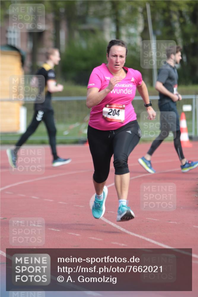 13.04.2025 - Hammer Lauf A. Gomolzig http://msf.ph/oto/7662021 13.04.2025 10:55:25 Ziel 204 meine-sportfotos.de