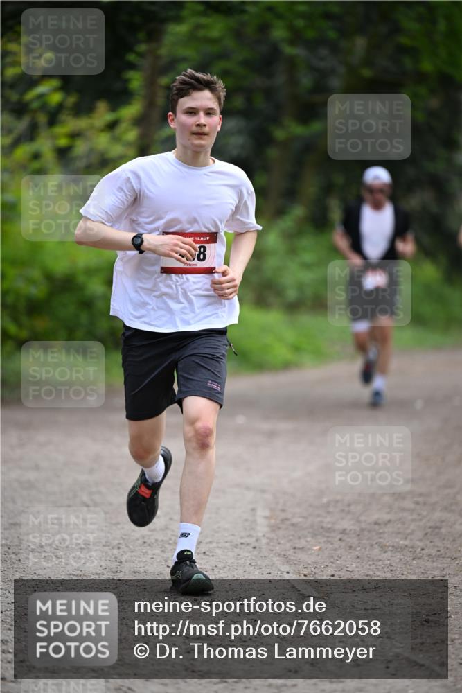13.04.2025 - Hammer Lauf Dr. Thomas Lammeyer http://msf.ph/oto/7662058 13.04.2025 11:28:32 Laufen 8 meine-sportfotos.de
