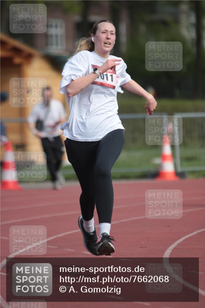 13.04.2025 - Hammer Lauf A. Gomolzig http://msf.ph/oto/7662068 13.04.2025 10:55:52 Ziel 1011 meine-sportfotos.de
