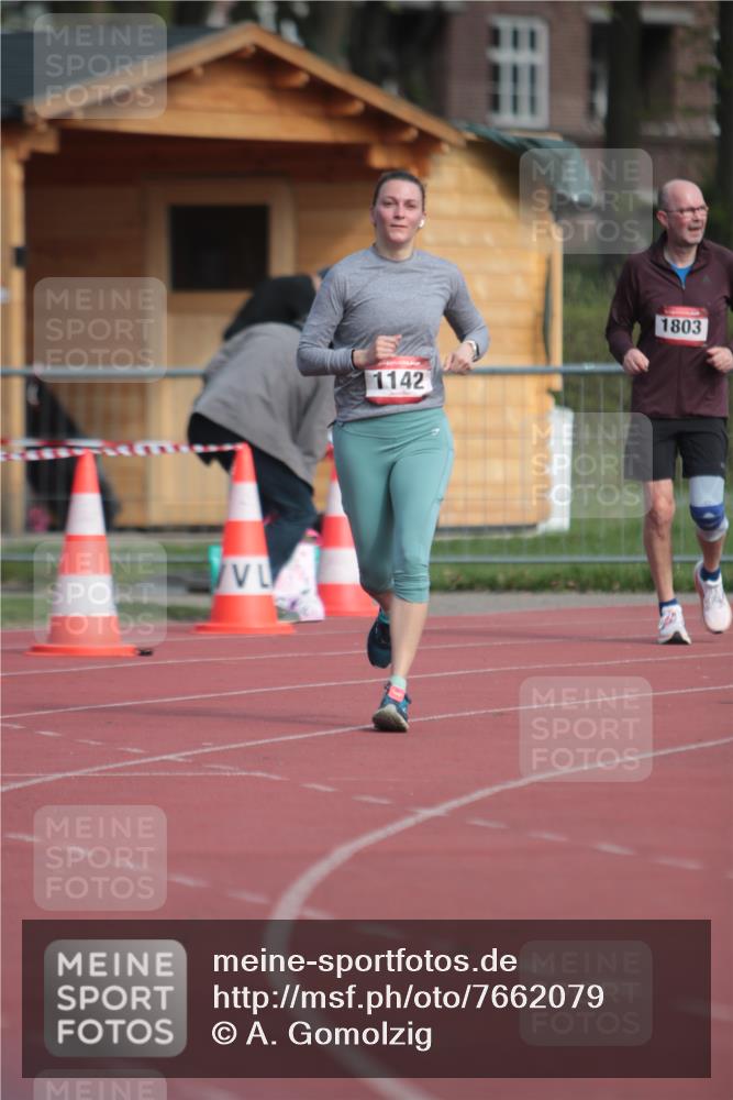 13.04.2025 - Hammer Lauf A. Gomolzig http://msf.ph/oto/7662079 13.04.2025 10:56:06 Ziel 268, 1142 meine-sportfotos.de