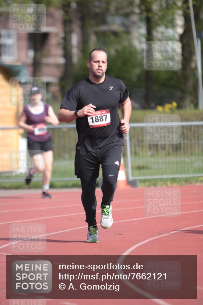 13.04.2025 - Hammer Lauf A. Gomolzig http://msf.ph/oto/7662121 13.04.2025 10:56:34 Ziel 905, 1887 meine-sportfotos.de
