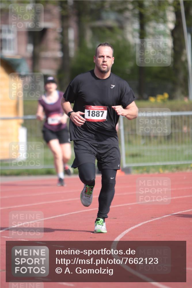 13.04.2025 - Hammer Lauf A. Gomolzig http://msf.ph/oto/7662123 13.04.2025 10:56:34 Ziel 905, 1887 meine-sportfotos.de