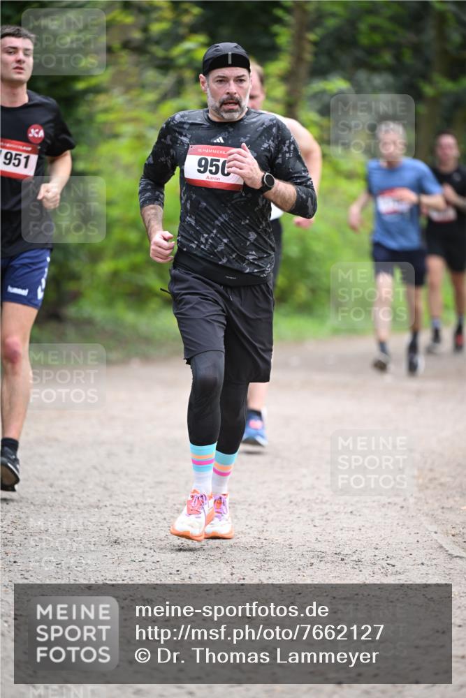 13.04.2025 - Hammer Lauf Dr. Thomas Lammeyer http://msf.ph/oto/7662127 13.04.2025 11:28:39 Laufen 951, 15, 950 meine-sportfotos.de