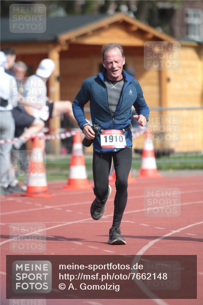 13.04.2025 - Hammer Lauf A. Gomolzig http://msf.ph/oto/7662148 13.04.2025 10:56:50 Ziel 1908, 1910 meine-sportfotos.de