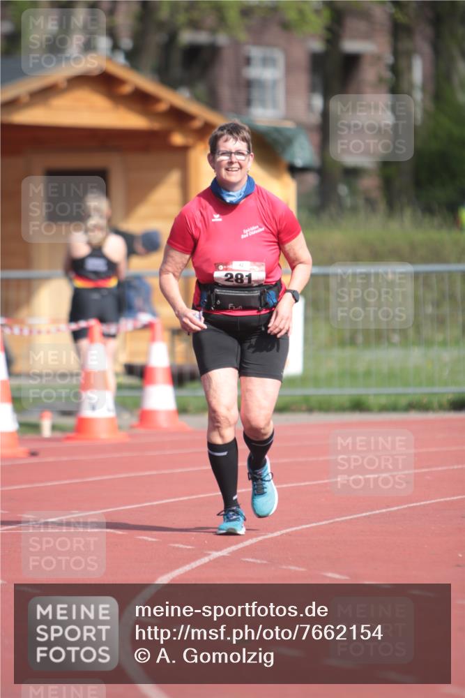 13.04.2025 - Hammer Lauf A. Gomolzig http://msf.ph/oto/7662154 13.04.2025 10:57:03 Ziel 281, 409 meine-sportfotos.de