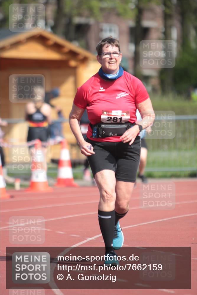 13.04.2025 - Hammer Lauf A. Gomolzig http://msf.ph/oto/7662159 13.04.2025 10:57:05 Ziel 281, 409, 1365 meine-sportfotos.de