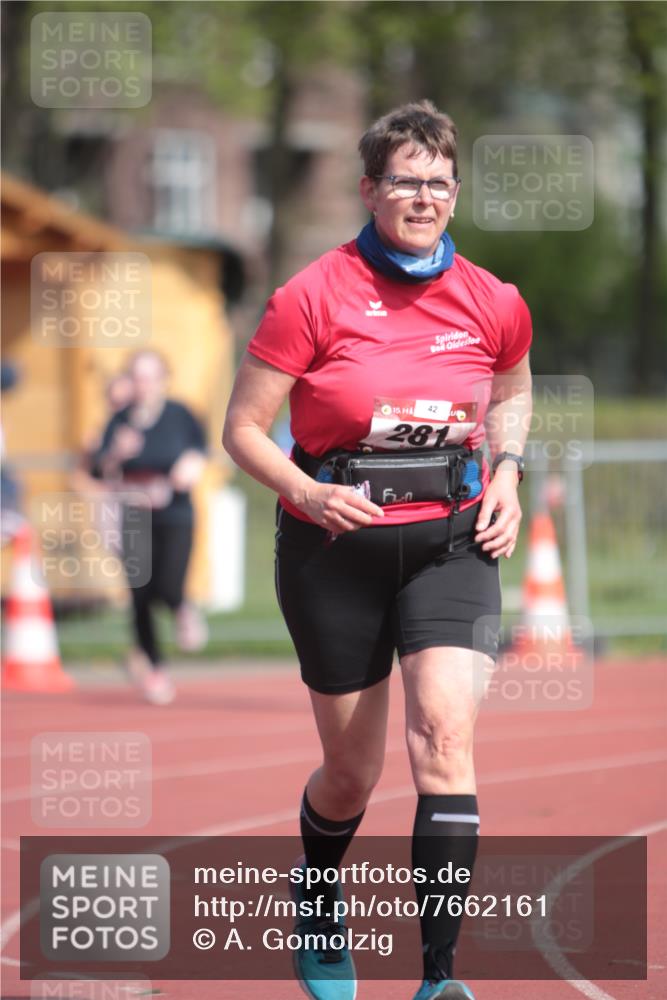 13.04.2025 - Hammer Lauf A. Gomolzig http://msf.ph/oto/7662161 13.04.2025 10:57:06 Ziel 281, 409, 703, 1365 meine-sportfotos.de