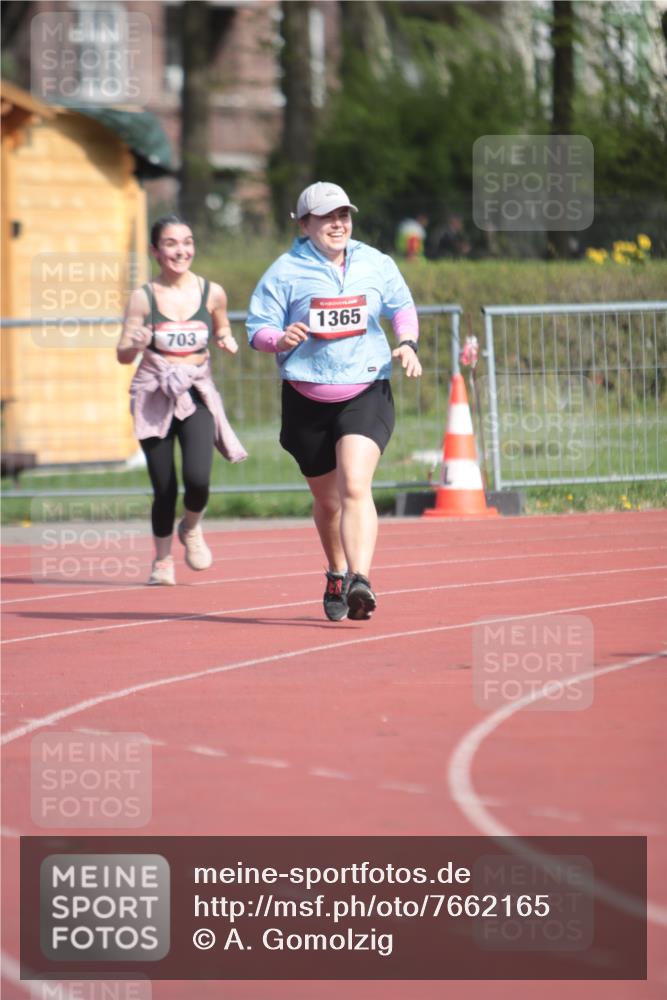 13.04.2025 - Hammer Lauf A. Gomolzig http://msf.ph/oto/7662165 13.04.2025 10:57:08 Ziel 281, 409, 703, 1365 meine-sportfotos.de