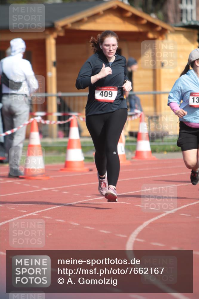 13.04.2025 - Hammer Lauf A. Gomolzig http://msf.ph/oto/7662167 13.04.2025 10:57:10 Ziel 409, 703, 1131, 1365 meine-sportfotos.de