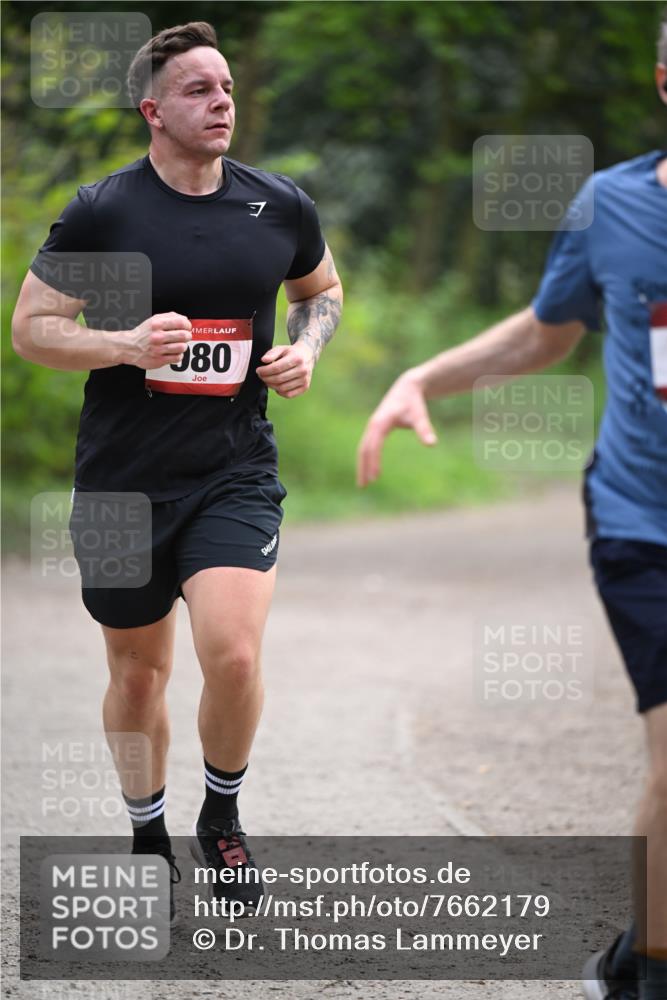 13.04.2025 - Hammer Lauf Dr. Thomas Lammeyer http://msf.ph/oto/7662179 13.04.2025 11:28:45 Laufen 80 meine-sportfotos.de