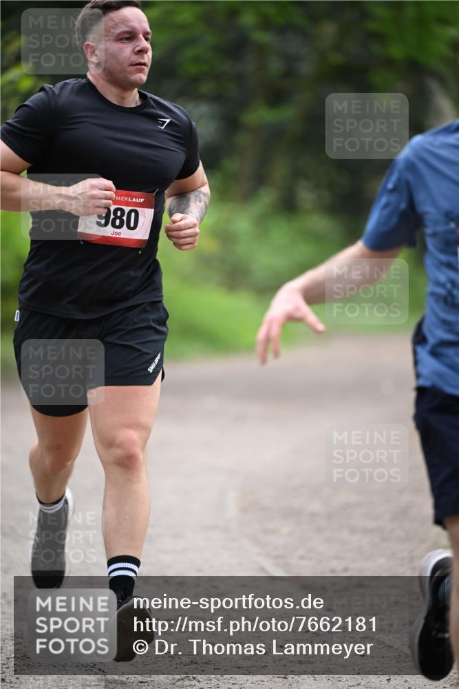 13.04.2025 - Hammer Lauf Dr. Thomas Lammeyer http://msf.ph/oto/7662181 13.04.2025 11:28:45 Laufen 980 meine-sportfotos.de