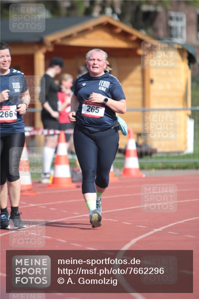 13.04.2025 - Hammer Lauf A. Gomolzig http://msf.ph/oto/7662296 13.04.2025 10:59:41 Ziel 265, 266 meine-sportfotos.de