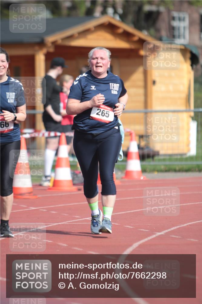 13.04.2025 - Hammer Lauf A. Gomolzig http://msf.ph/oto/7662298 13.04.2025 10:59:41 Ziel 265, 266 meine-sportfotos.de