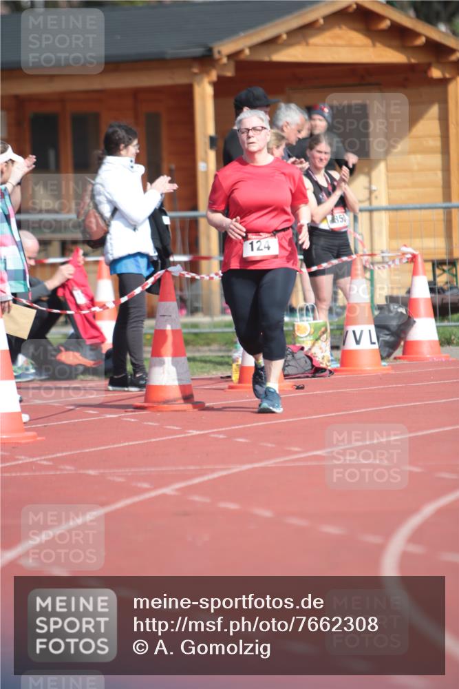 13.04.2025 - Hammer Lauf A. Gomolzig http://msf.ph/oto/7662308 13.04.2025 11:00:15 Ziel 11, 124 meine-sportfotos.de
