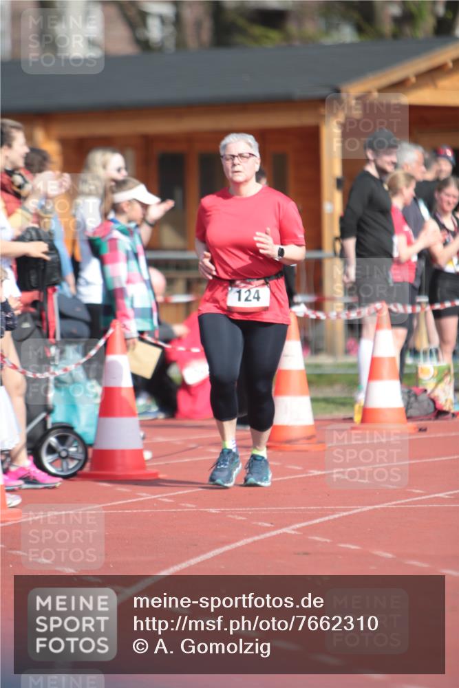 13.04.2025 - Hammer Lauf A. Gomolzig http://msf.ph/oto/7662310 13.04.2025 11:00:16 Ziel 11, 124 meine-sportfotos.de