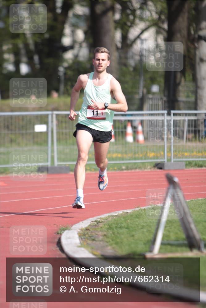 13.04.2025 - Hammer Lauf A. Gomolzig http://msf.ph/oto/7662314 13.04.2025 11:00:22 Ziel 11, 13, 16, 17, 124, 334, 340, 452, 481, 614, 633, 770, 1151, 1926, 1948 meine-sportfotos.de