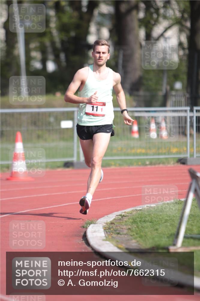 13.04.2025 - Hammer Lauf A. Gomolzig http://msf.ph/oto/7662315 13.04.2025 11:00:23 Ziel 11, 13, 16, 17, 124, 334, 340, 452, 481, 614, 633, 770, 1151, 1926, 1937, 1948, 1958 meine-sportfotos.de
